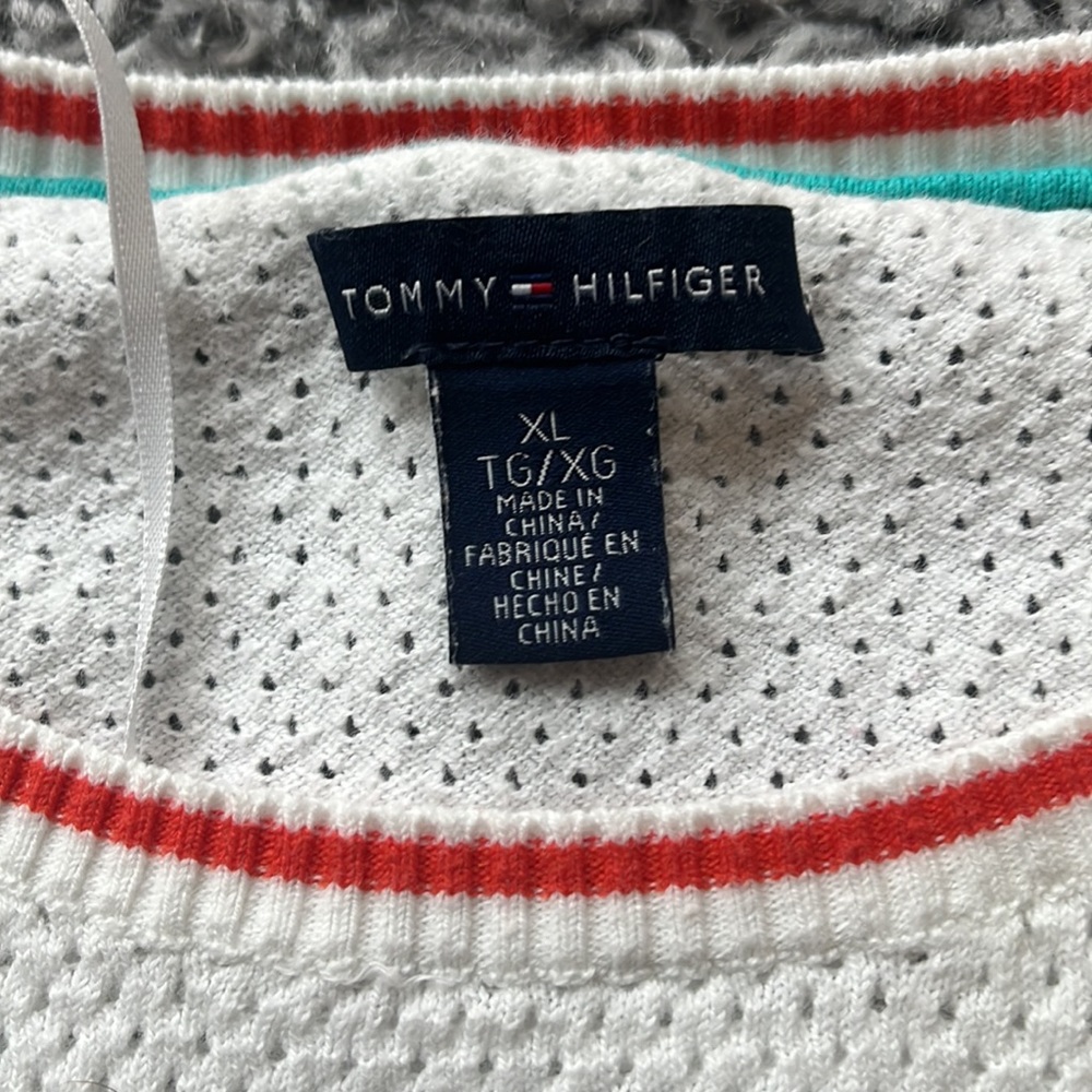 Tommy Hilfiger Ladies Sporty White Top - XL - Picture 3 of 5
